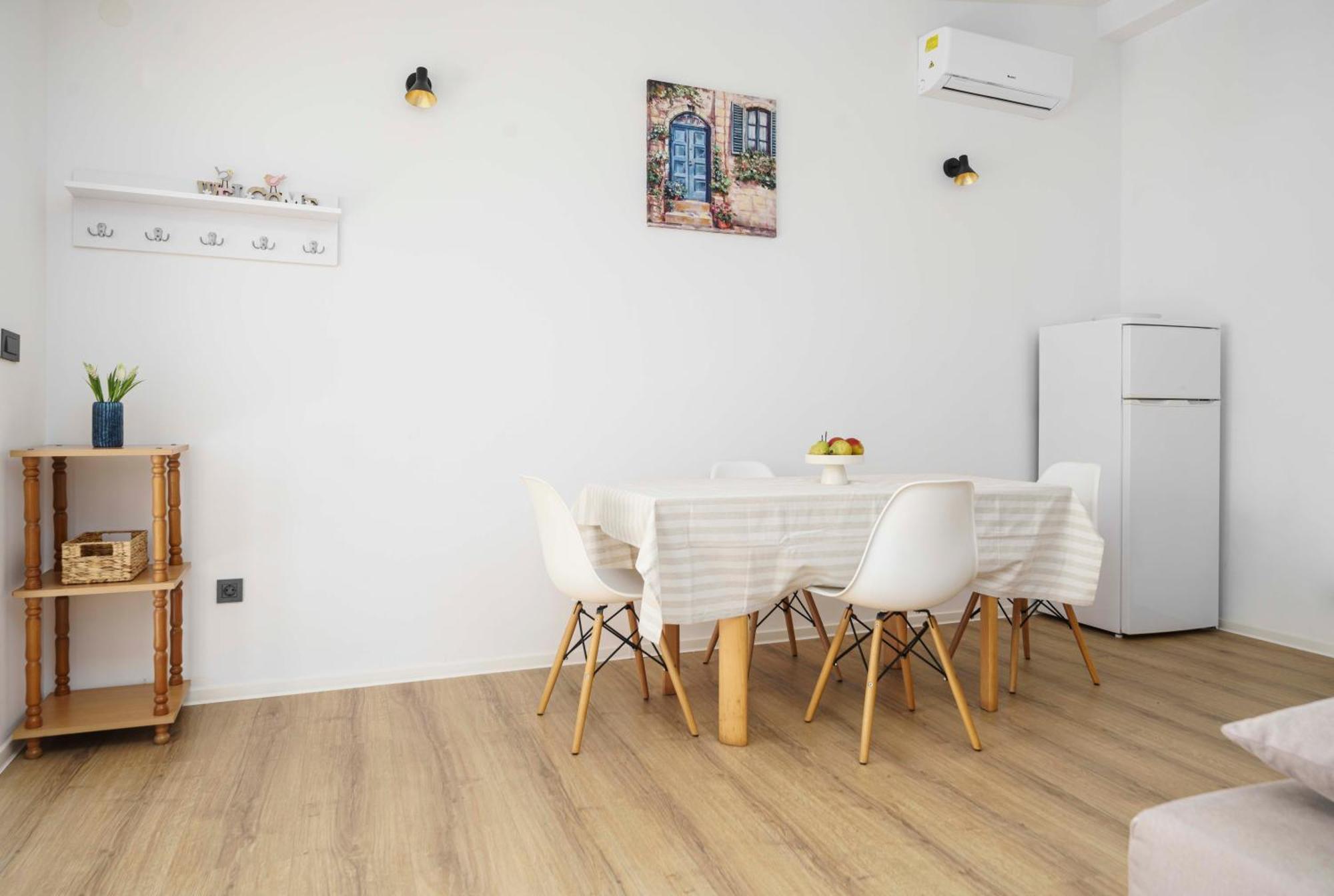 Apartments Vitis - City Centre - Free Parking Водице Экстерьер фото