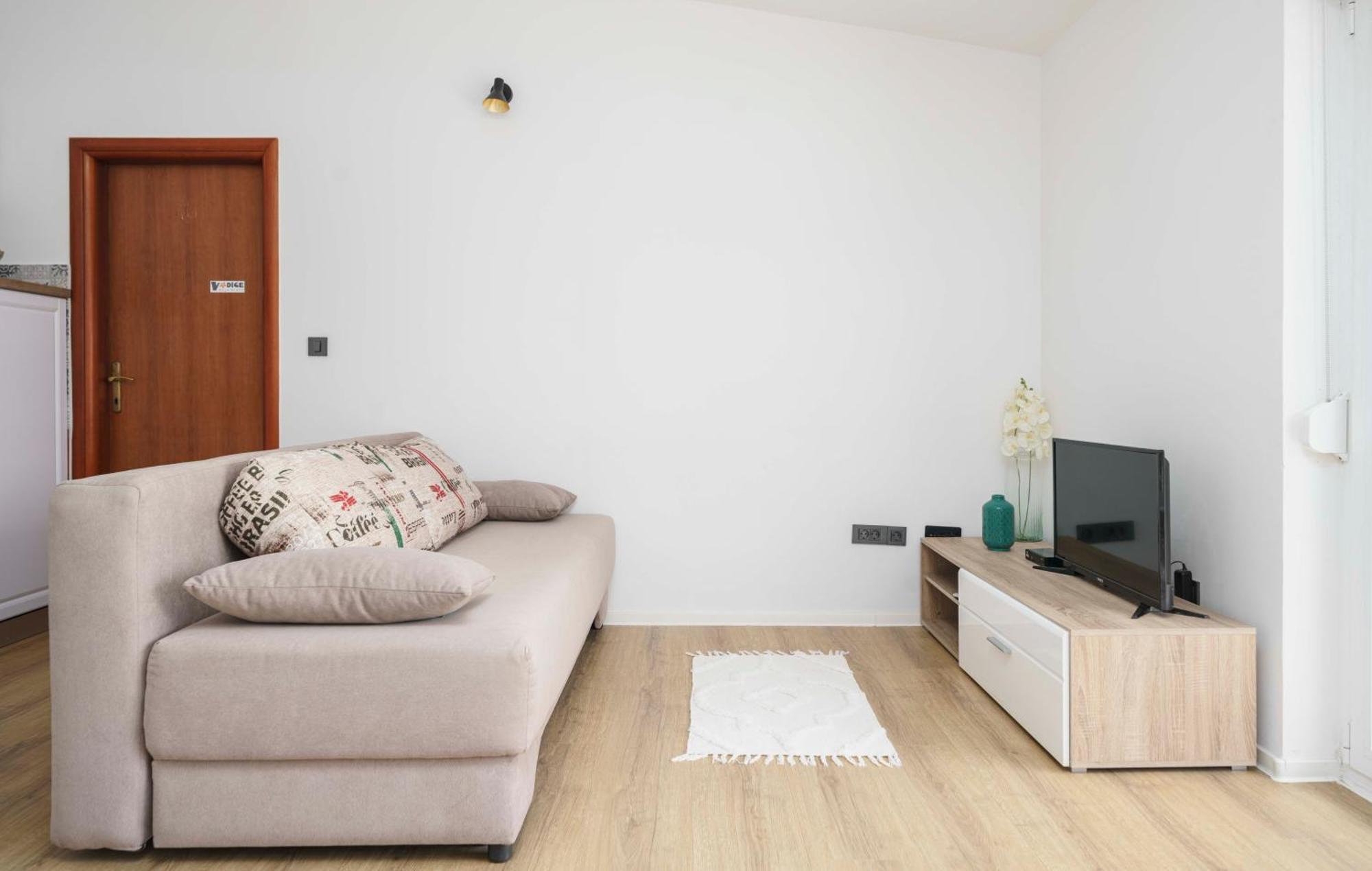 Apartments Vitis - City Centre - Free Parking Водице Экстерьер фото