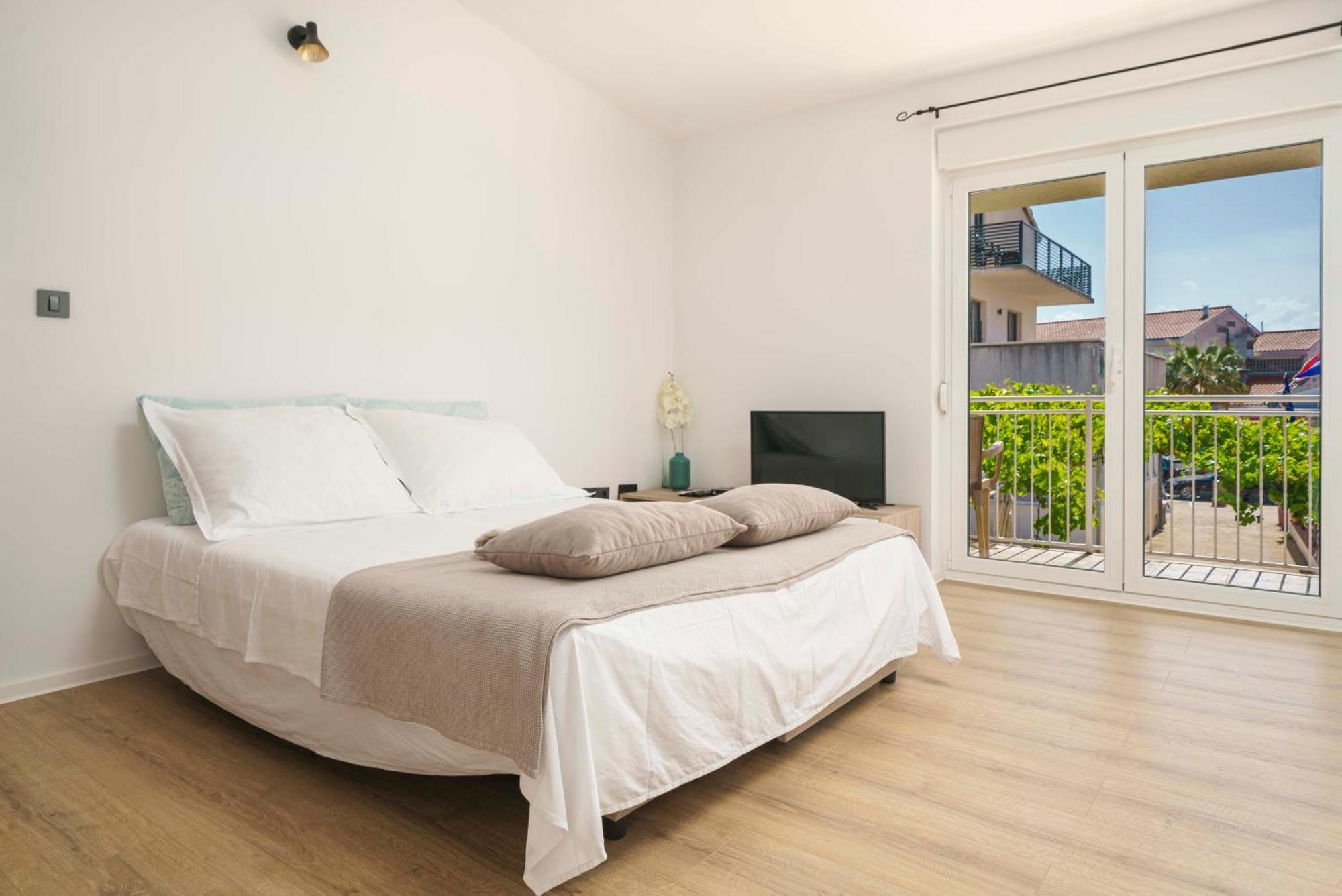 Apartments Vitis - City Centre - Free Parking Водице Экстерьер фото
